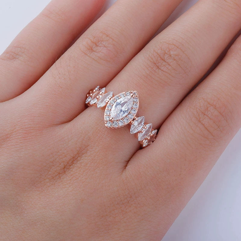 Bague pour femme avec couronne de diamant ovale longue et nouvelle bague hip-hop en zircon