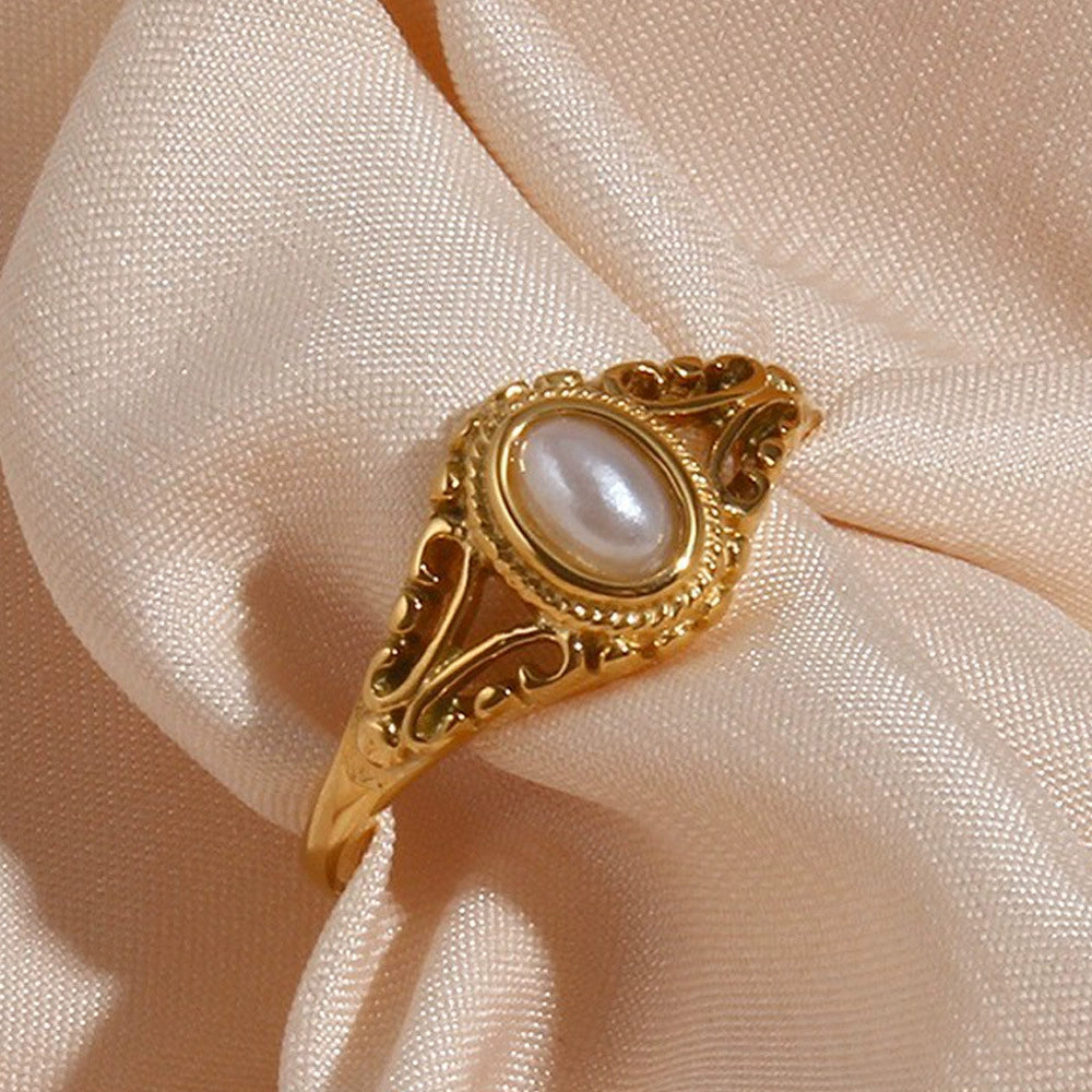 Gold plated flower shaped pearl ring