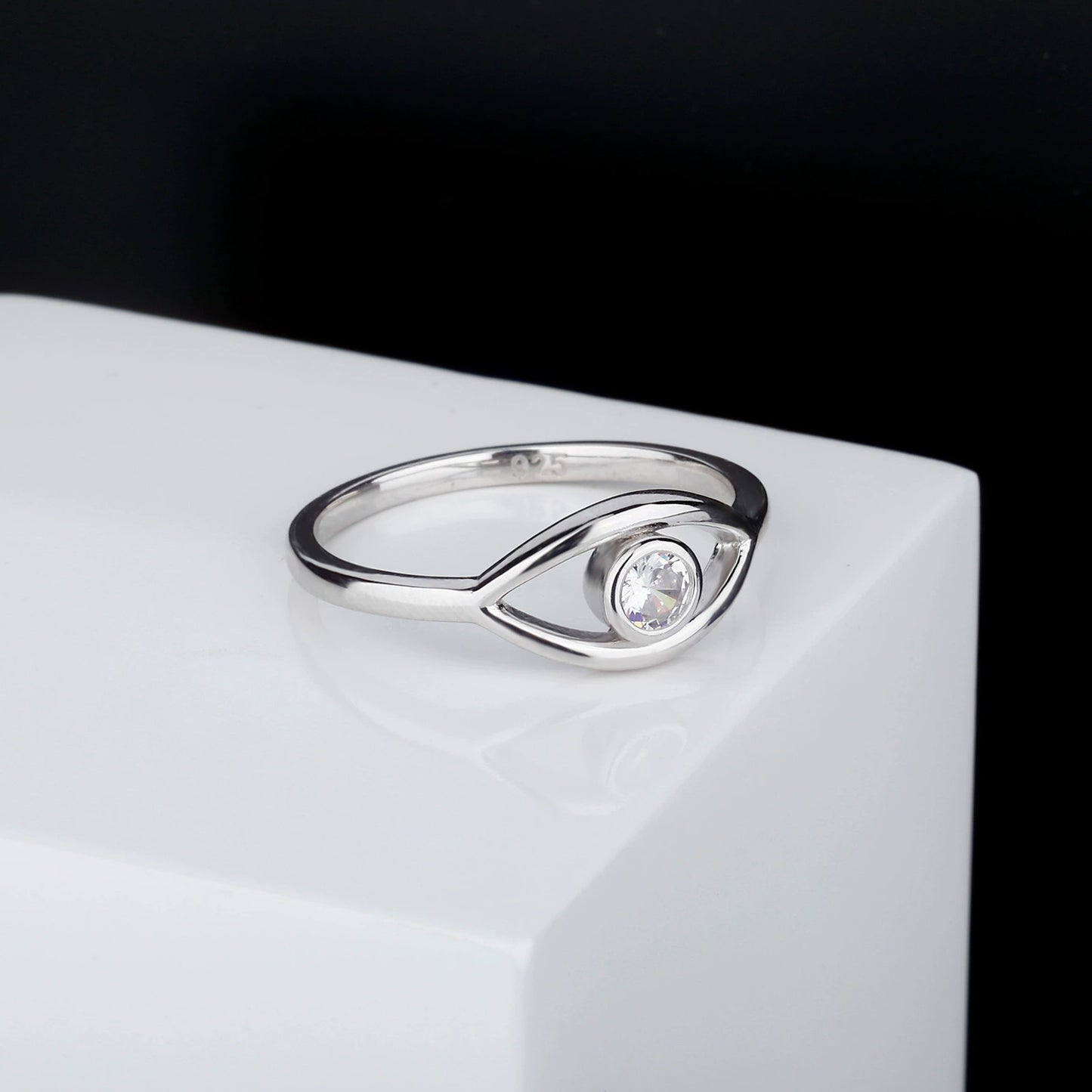 Bague simple œil du diable en argent pur S925 avec zircon rétro