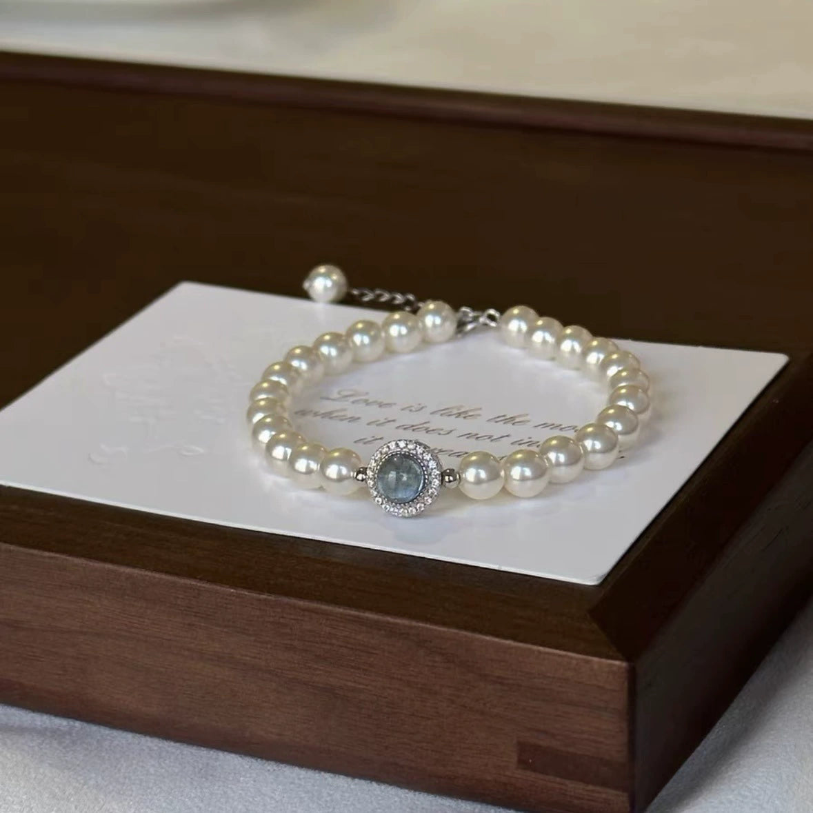 Blue sapphire pearl bracelet